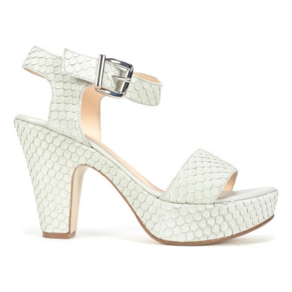 Light Grey Italian Textured Leather Heel Sandal - Picture 3 of 5